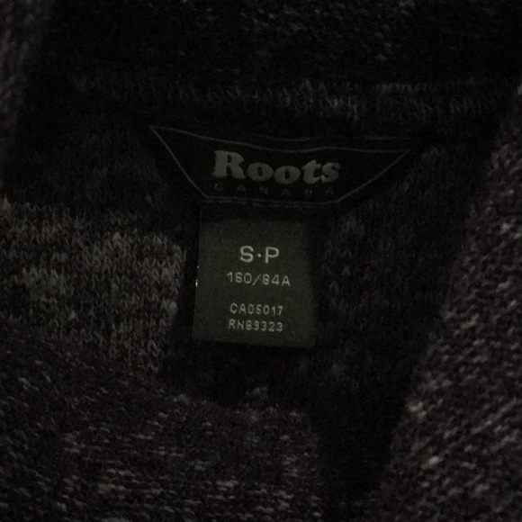 ROOTS women’s funnel neck sweater size small - Picture 4 of 5